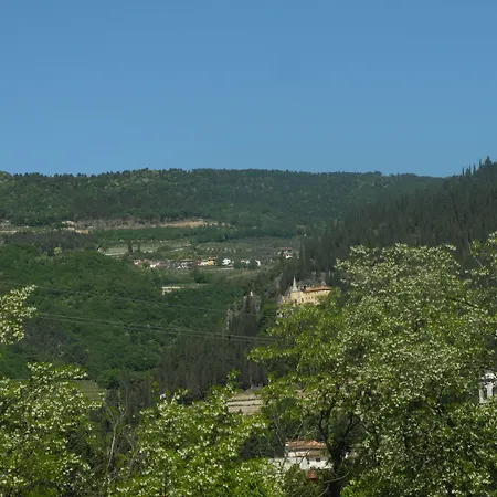 Mimosa E Lilla 住宿加早餐酒店 弗马尼