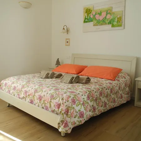 ベッド・アンド・ブレックファスト Mimosa E Lilla フマーネ