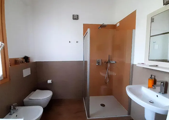 Mimosa E Lilla Фумане