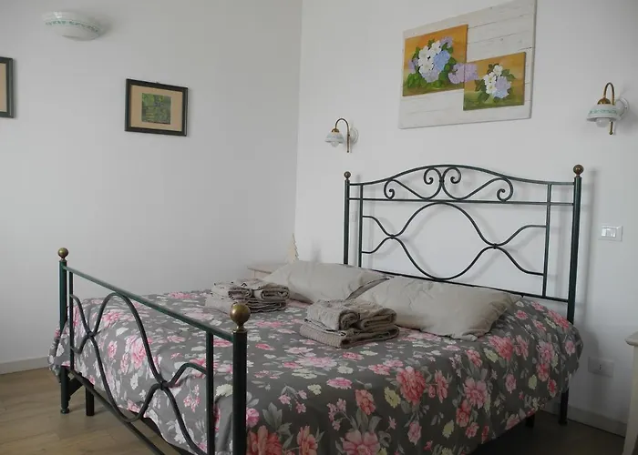 Mimosa E Lilla Bed & Breakfast 3*